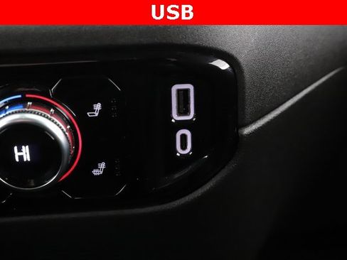 Used 2024 GMC Sierra 1500 Elevation image 25