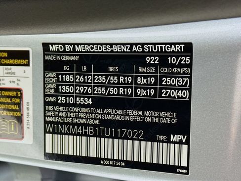 Used 2026 Mercedes-Benz GLC 300 4MATIC image 32