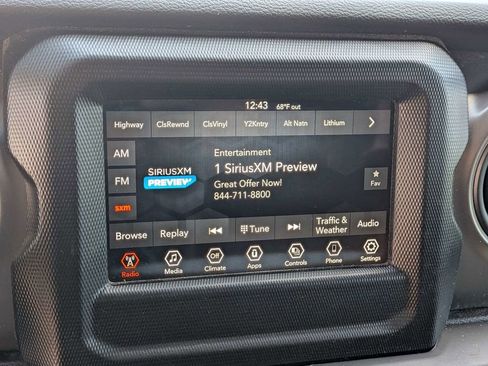 Used 2022 Jeep Wrangler Sport image 15