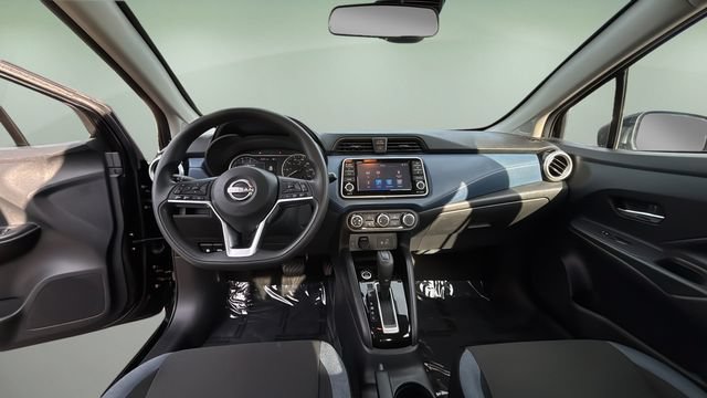 Used 2025 Nissan Versa SV FWD image 16