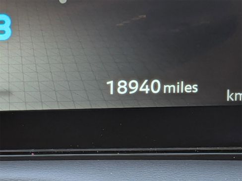 Used 2023 Nissan Ariya FWD image 21