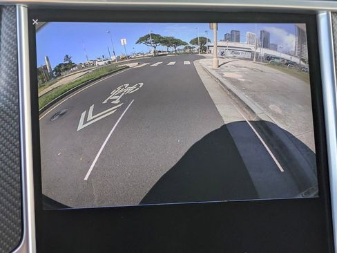 Used 2017 Tesla Model X 75D AWD/4WD image 21