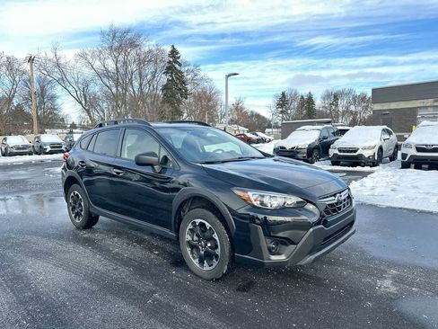 Certified 2023 Subaru Crosstrek 2.0i image 15