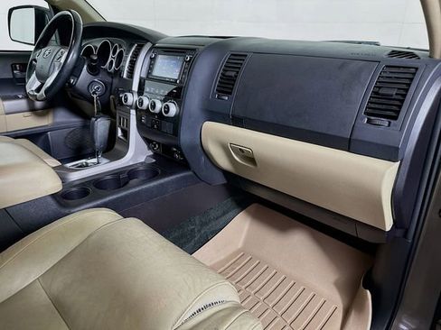 Used 2016 Toyota Sequoia SR5 image 28