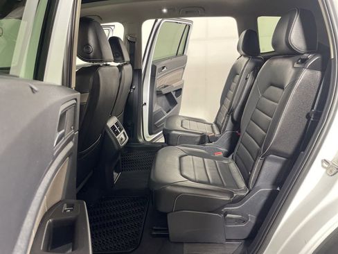 Certified 2023 Volkswagen Atlas SEL Premium AWD/4WD image 17