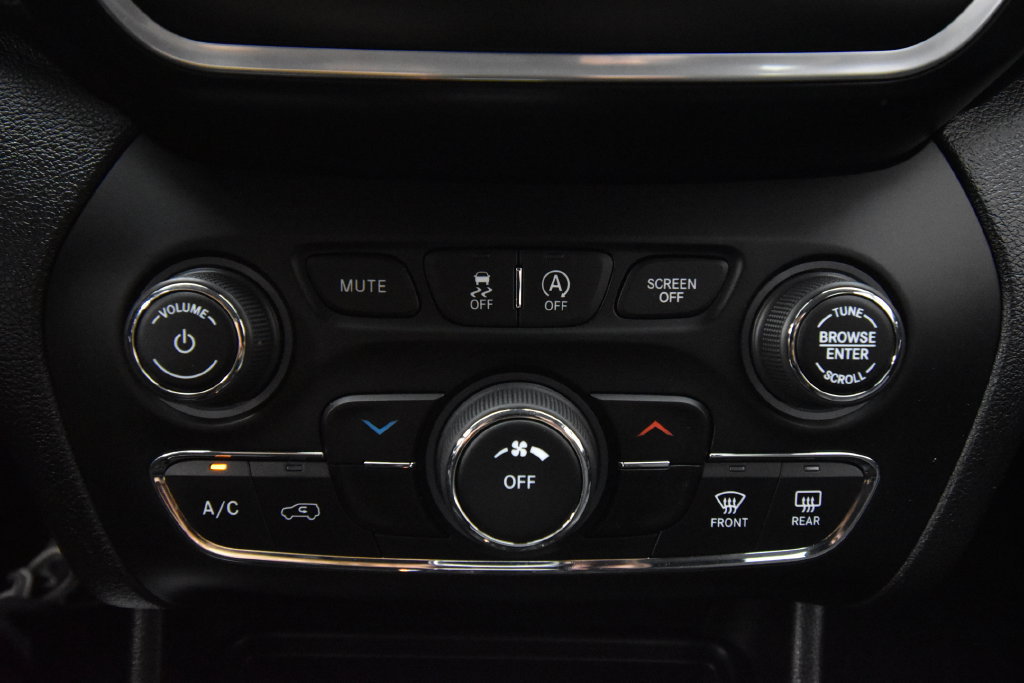 Used 2021 Jeep Cherokee Latitude Lux AWD/4WD image 26