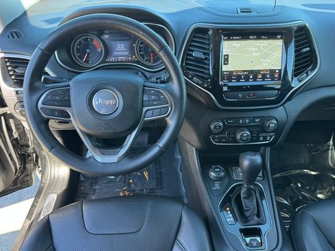 Used 2019 Jeep Cherokee Limited AWD/4WD image 18