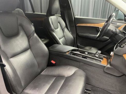 Used 2022 Volvo XC90 T8 Inscription Expression w/ Advanced Package image 16