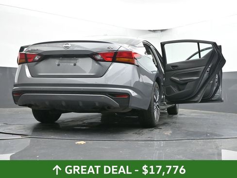 Used 2024 Nissan Altima 2.5 SV image 76