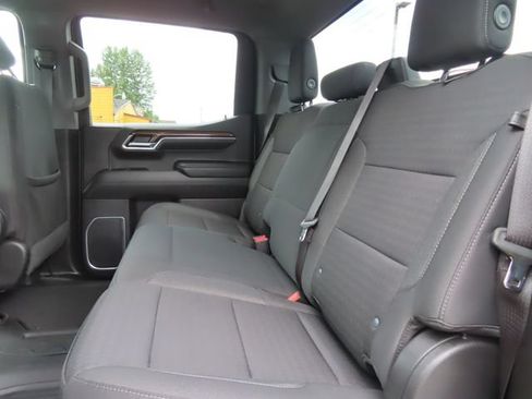 Used 2022 Chevrolet Silverado 1500 LT w/ Protection Package AWD/4WD image 37