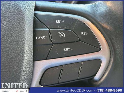 Used 2020 Jeep Grand Cherokee Laredo image 25
