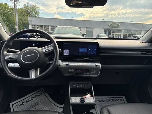 Used 2024 Hyundai Kona Limited FWD image 13