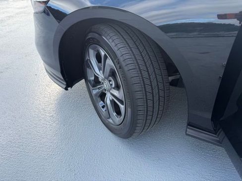 Certified 2023 Honda Accord EX image 24