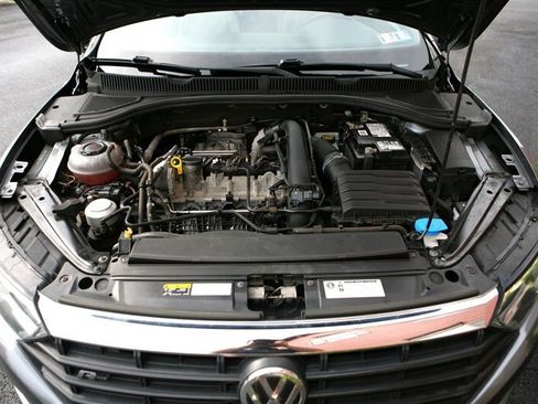 Used 2019 Volkswagen Jetta R-Line FWD image 6