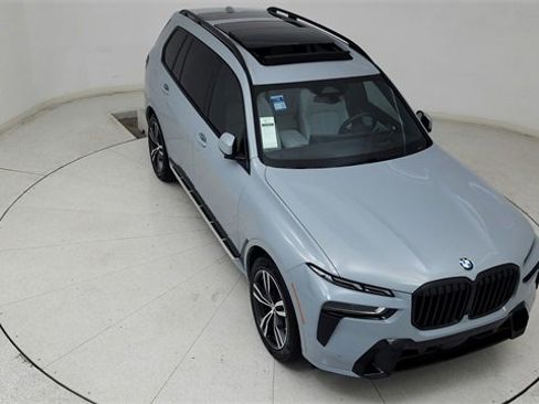 Used 2026 BMW X7 xDrive40i image 14
