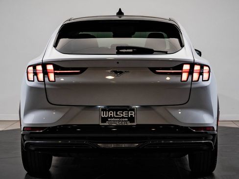 Used 2022 Ford Mustang Mach-E Premium AWD/4WD image 7