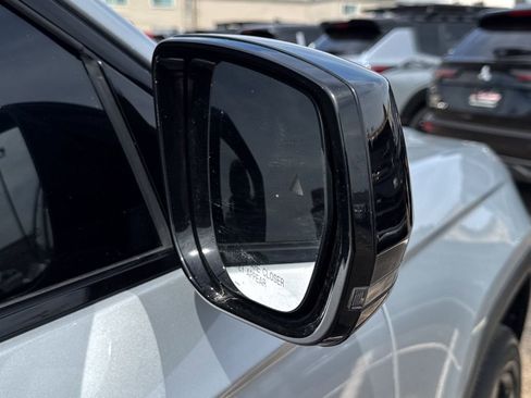 Used 2023 Jeep Grand Cherokee Altitude RWD image 41