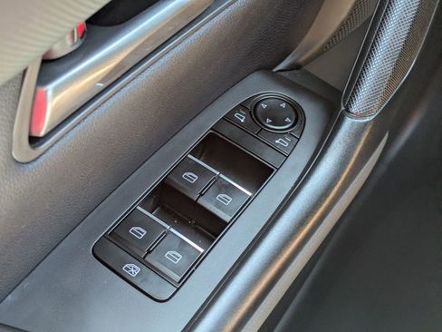 Used 2025 MAZDA CX-50 AWD 2.5 S w/ Premium Package image 28