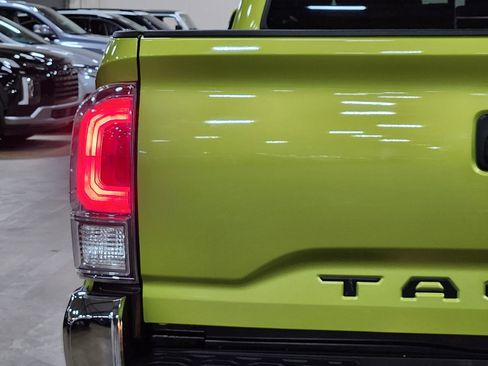 Used 2023 Toyota Tacoma TRD Off-Road image 20