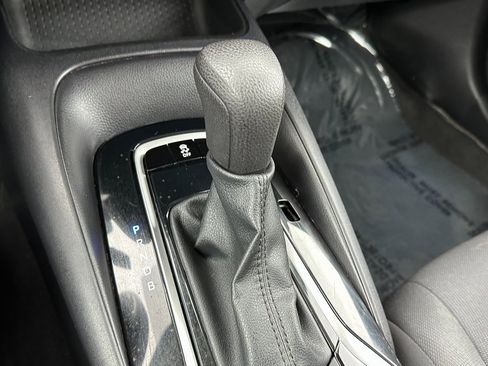 Used 2022 Toyota Corolla LE image 30