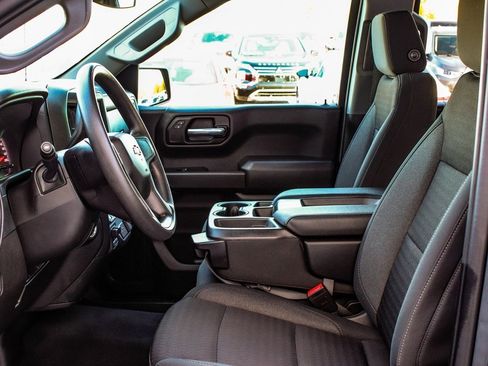 Used 2023 Chevrolet Silverado 1500 Custom image 30