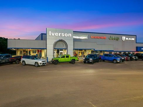 Used 2018 Jeep Grand Cherokee Laredo image 7