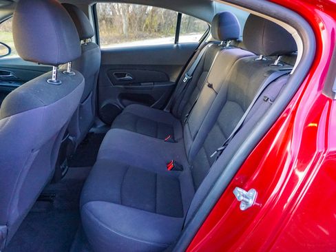 Used 2013 Chevrolet Cruze LT image 20