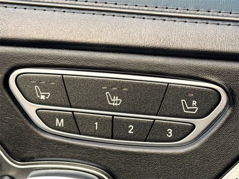 Used 2018 Mercedes-Benz S 560 4MATIC Sedan w/ Premium Package image 22