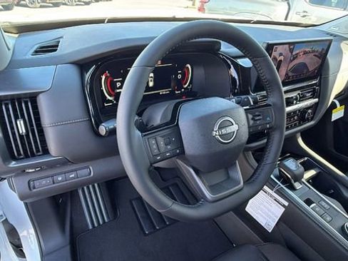 New 2026 Nissan Pathfinder SL w/ SL Premium Package image 31