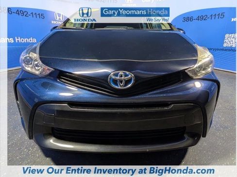 Used 2017 Toyota Prius V Two image 9