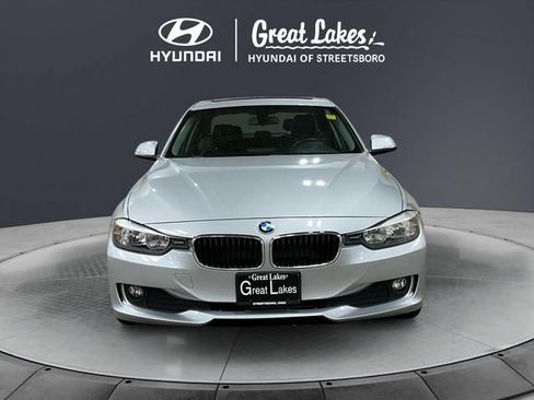 Used 2013 BMW 320i xDrive Sedan AWD/4WD image 8