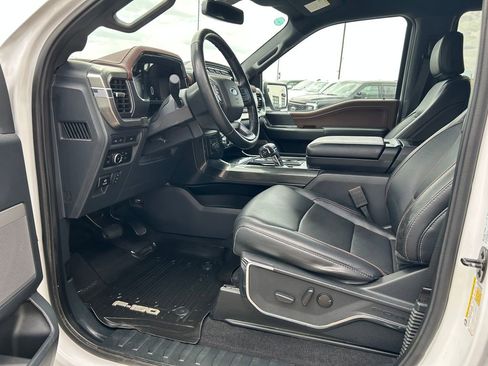Used 2023 Ford F150 Lariat AWD/4WD image 10