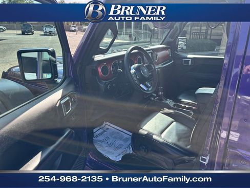 Used 2023 Jeep Wrangler Unlimited Rubicon w/ Xtreme 35 Tire Package image 11