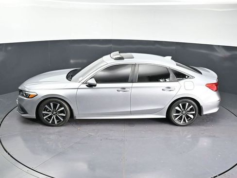 Used 2023 Honda Civic EX image 32