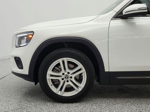 Certified 2022 Mercedes-Benz GLB 250 image 27