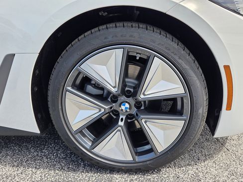 New 2026 BMW i4 eDrive40 w/ Driving Assistance Package RWD image 9