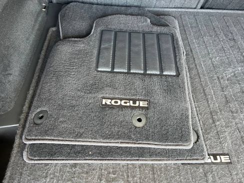 Certified 2023 Nissan Rogue SV AWD/4WD image 12