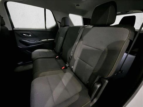 Used 2021 Chevrolet Traverse LS FWD image 28