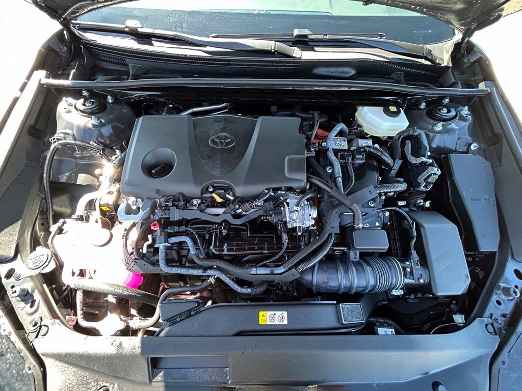 Used 2025 Toyota Camry SE AWD/4WD image 33