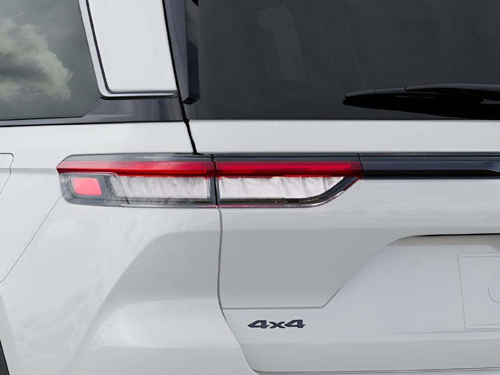 New 2027 Jeep Grand Cherokee Limited AWD/4WD image 10