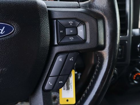 Used 2017 Ford F150 XLT w/ Equipment Group 302A Luxury AWD/4WD image 28
