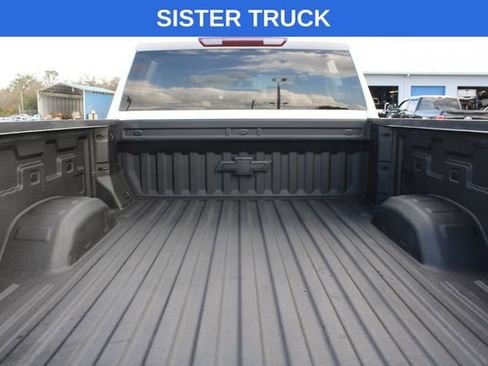 Used 2025 Chevrolet Silverado 2500 LT AWD/4WD image 13