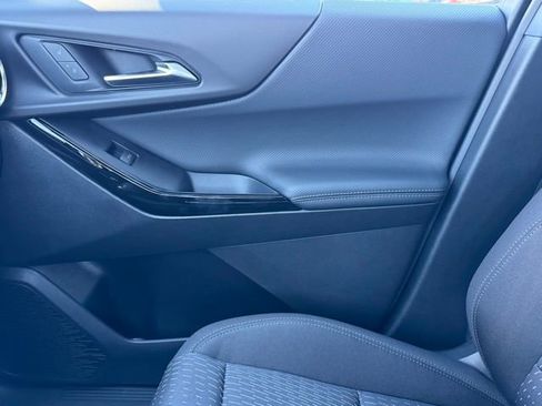 New 2026 Chevrolet Equinox LT AWD/4WD image 23