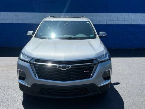 Used 2023 Chevrolet Traverse RS w/ LPO, Floor Liner Package AWD/4WD image 4