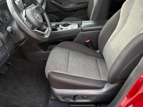 Used 2022 Nissan Rogue SV FWD image 26