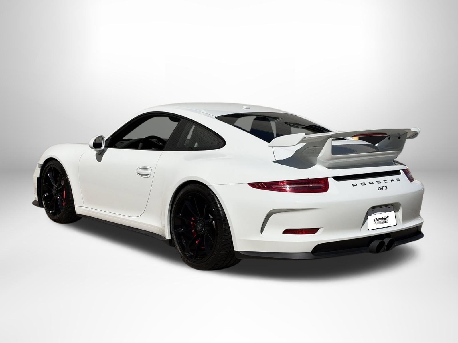 Used 2015 Porsche 911 GT3 RWD image 5