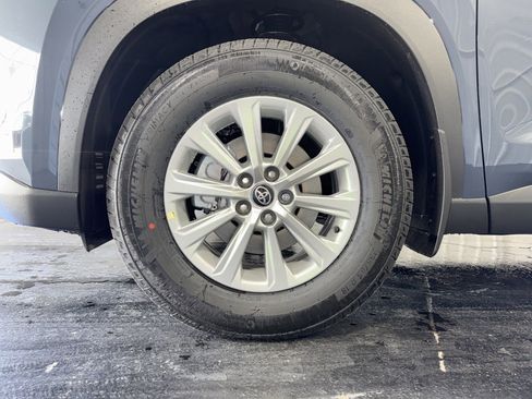 New 2026 Toyota Grand Highlander AWD Hybrid image 6
