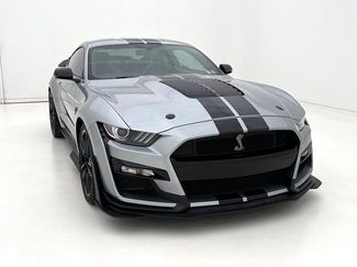 Used 2022 Ford Mustang Shelby GT500 w/ Technology Package RWD video 3