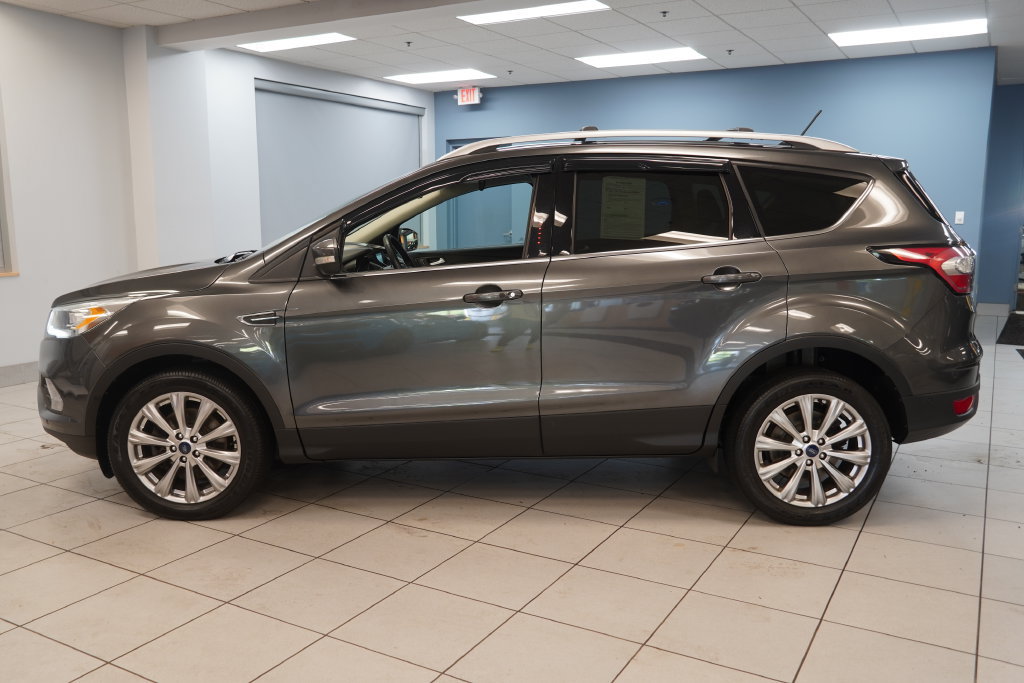Used 2018 Ford Escape Titanium w/ Ford Safe & Smart Package AWD/4WD image 2