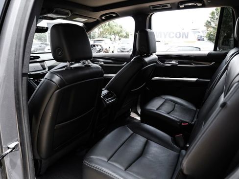 Used 2020 Cadillac XT6 Sport AWD/4WD image 43
